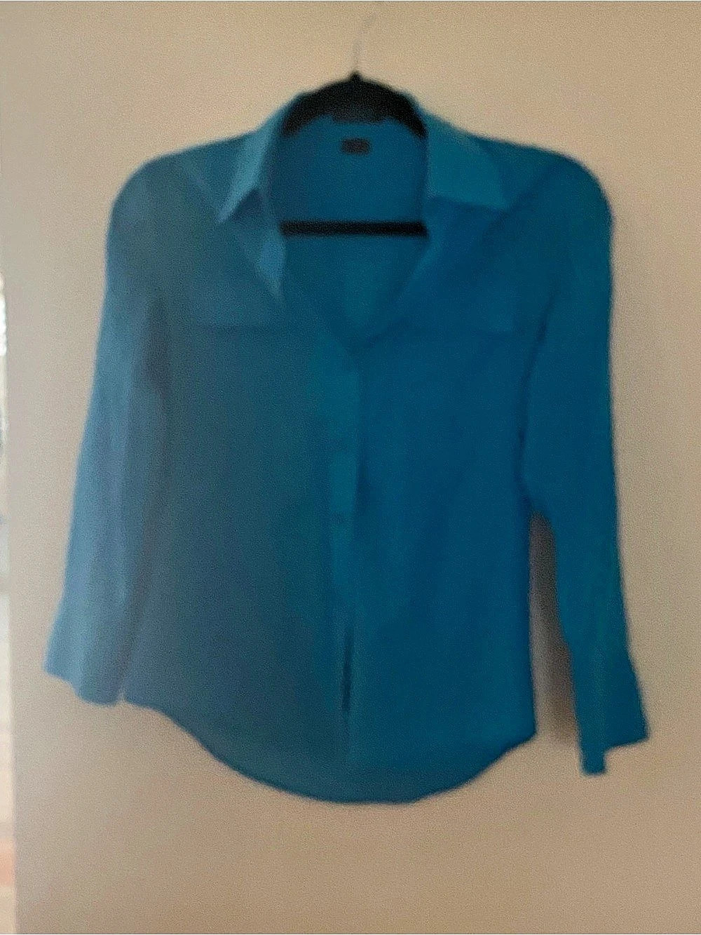 Theory Women's Blue Button Down Shirt Size P Like New